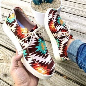 *Make me an offer* Aztec Slip On Tie Shoes